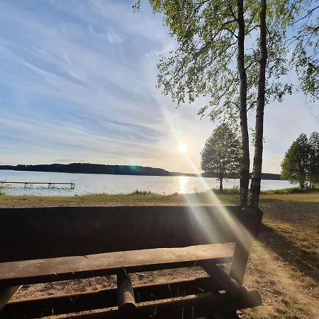 Letniskowe Lesne Nad Jeziorem Wdzydzkim Basen Sauna Balia Holiday home Borsk