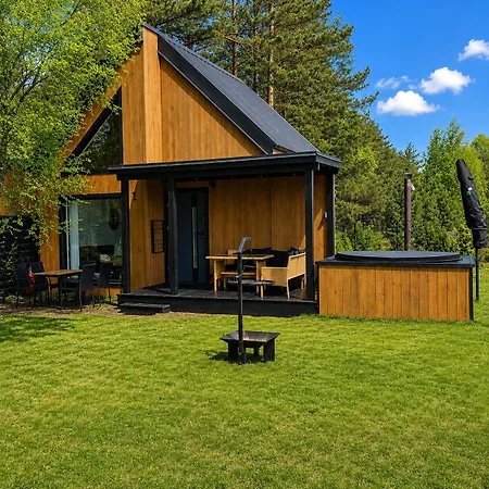 Дом отдыха Letniskowe Lesne Na Kaszubach Z Basenem, Sauna, Balia Nad Jeziorem Wdzydzkim *
