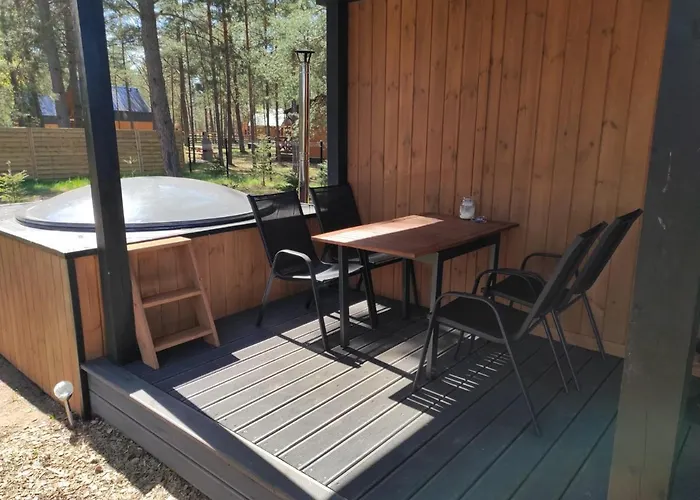 Semesterbostad Letniskowe Lesne Nad Jeziorem Wdzydzkim Basen Sauna Balia Borsk